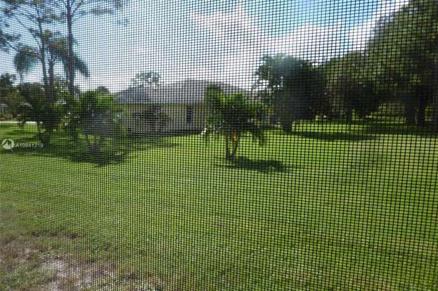 Building Photo - 18081 SE Country Club Dr