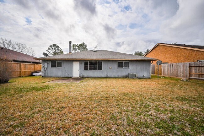 Building Photo - 1114 Blue Diamond Dr