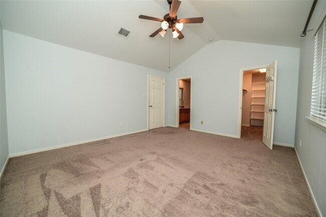 Building Photo - 3514 Clearview Cir