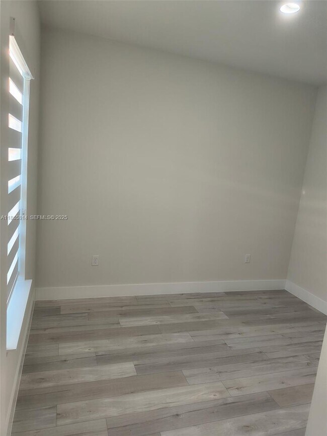 Building Photo - 16745 SW 29th Terrace Rd