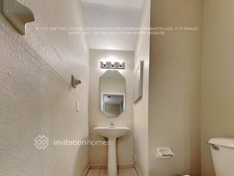 Building Photo - 8615 SW 214th Terrace