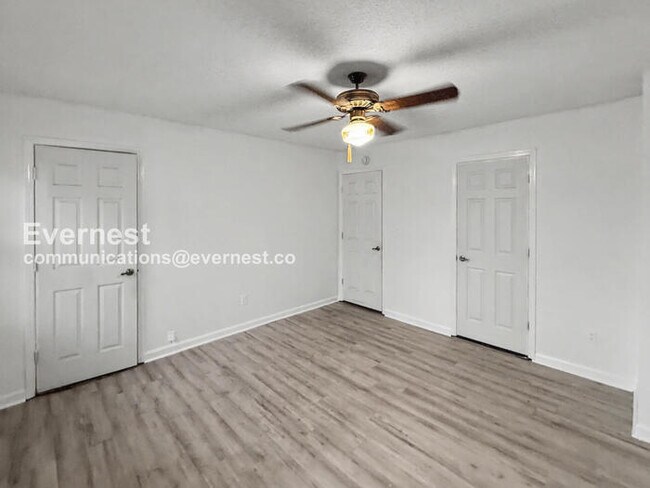 Building Photo - 426 Buckingham Cir