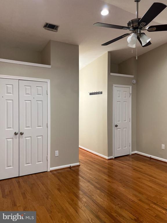 Building Photo - 5803 Norham Dr