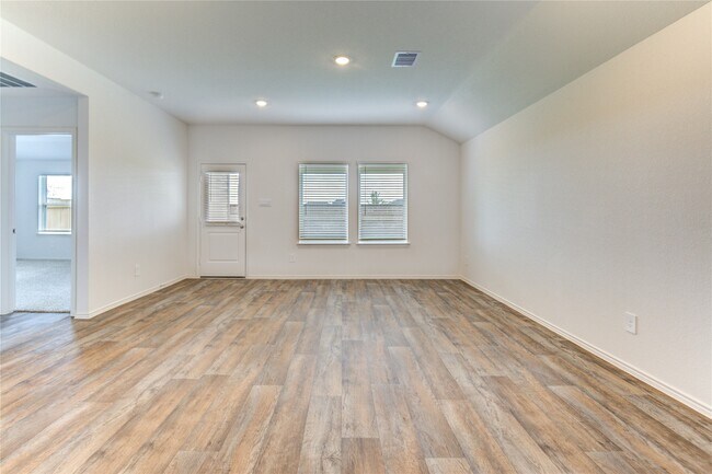 Building Photo - 30507 Carter Cv