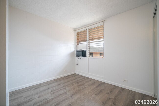 Building Photo - 1158 Hoola Pl