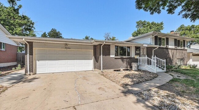 Building Photo - 1533 S Jamaica St