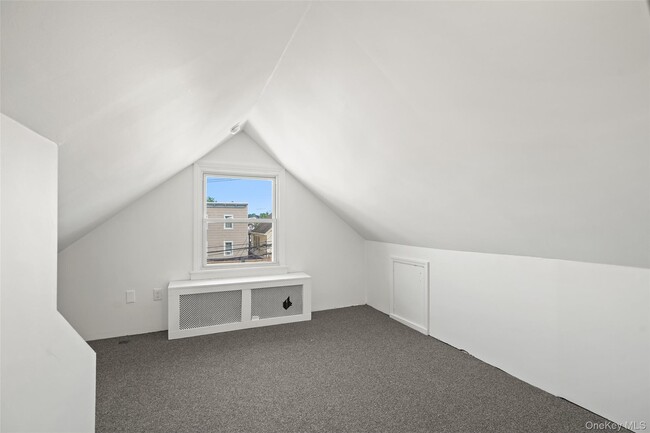 Building Photo - 352 Willett Ave