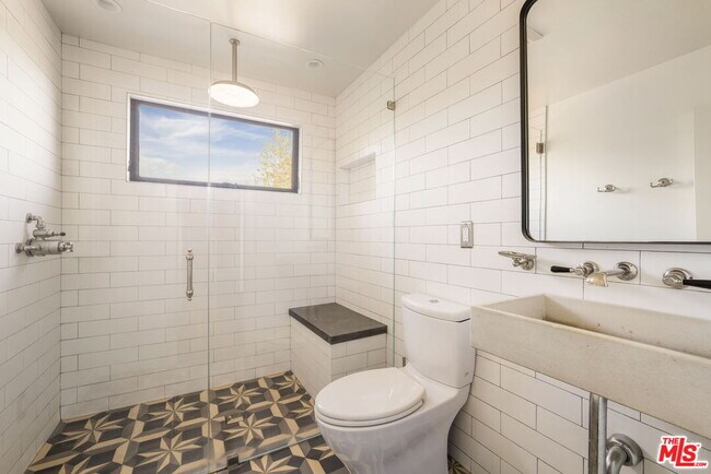 Building Photo - 4075 Los Nietos Dr