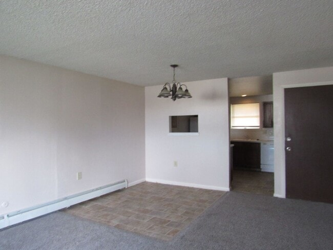 Building Photo - Affordable 2 Bedroom Apartment