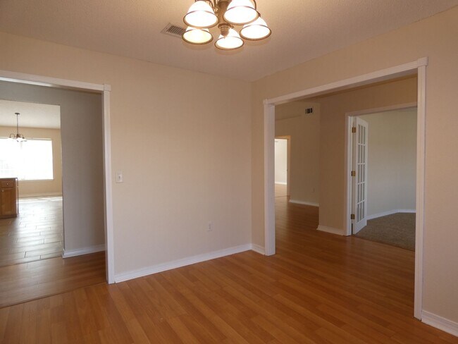 Building Photo - 4 Bedroom in Spencer Oaks Subdivision