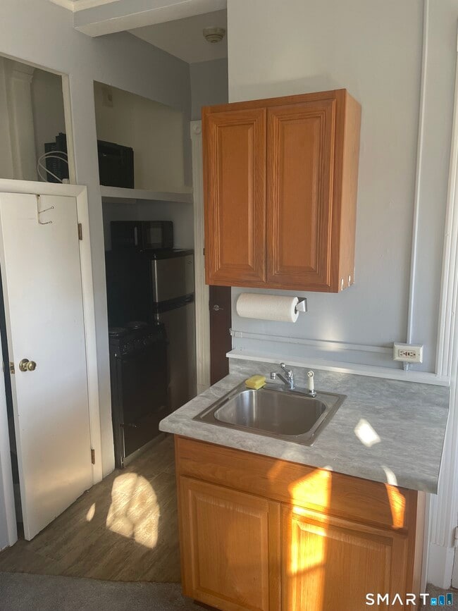 Building Photo - 51 Broad St