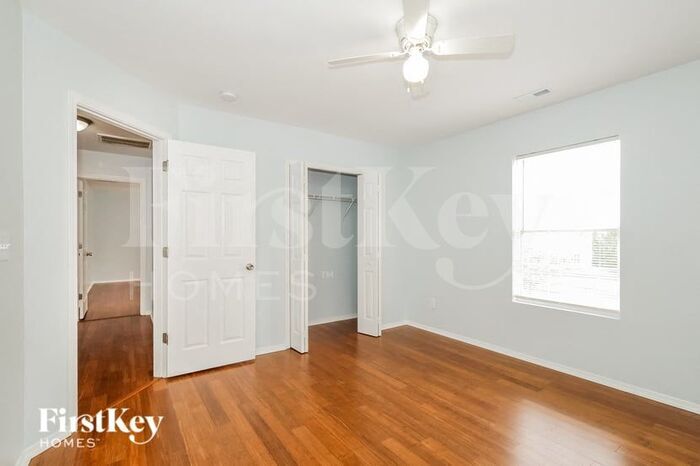 Building Photo - 16315 Circlegreen Dr