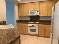 Building Photo - 27 Meritage Common