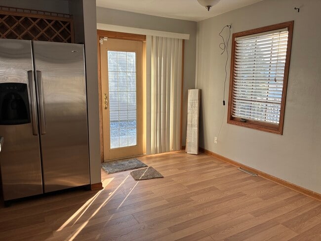 Building Photo - 360 Garden Ct