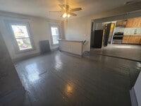 Building Photo - 124 Cedar St