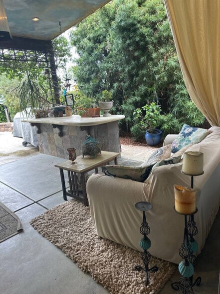 Building Photo - 30496 Nicholas Valley Rd