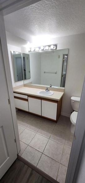 Building Photo - 6014 Portsdale Pl