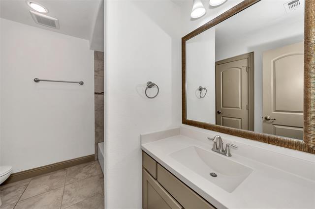 Building Photo - 4409 Vineyard Creek Dr