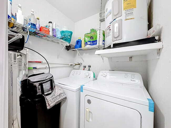 Building Photo - 3586 La Playas Ct