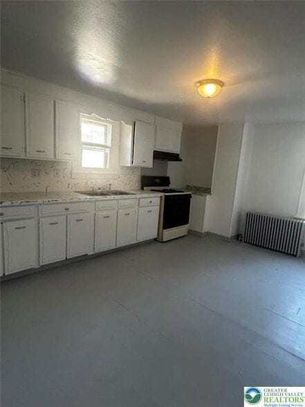 Building Photo - 431 4th Ave