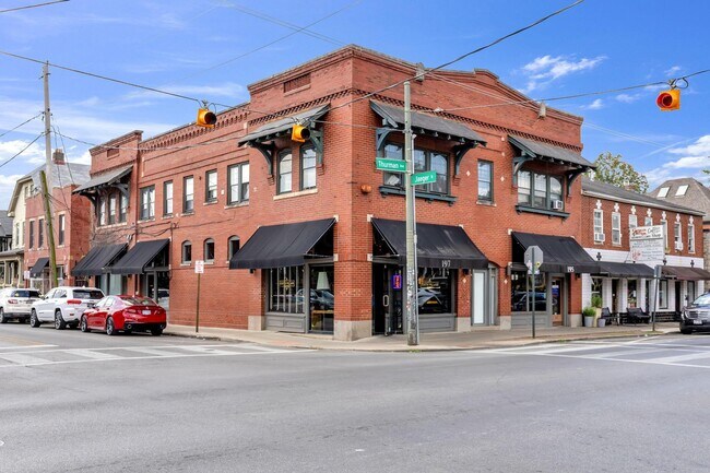 Building Photo - 439 Thurman Ave