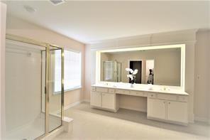 Building Photo - 740 Henley Ct