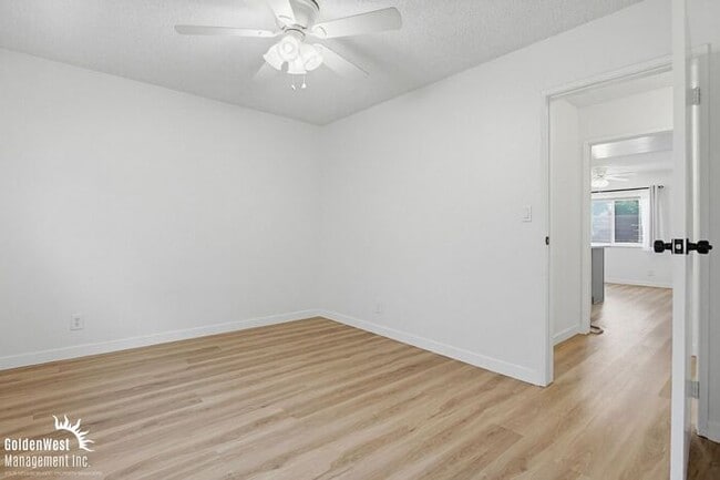 Building Photo - Bright and Inviting 2Bdm 1Ba Home in Escondido.