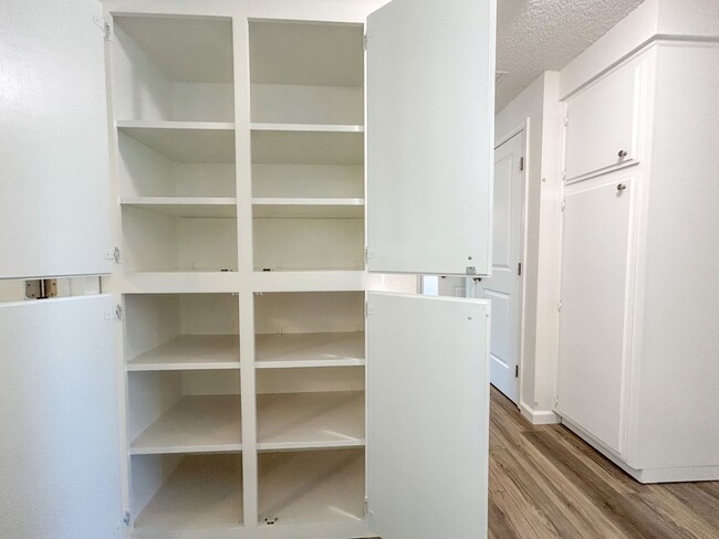 Building Photo - 1488 Warbler Dr SE
