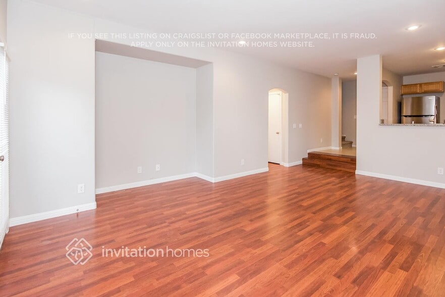 Building Photo - 7447 Manfre St