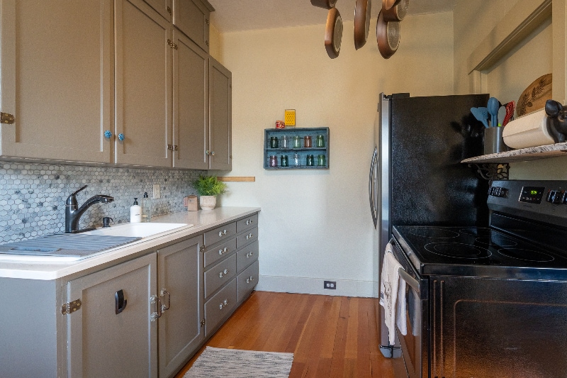 Building Photo - 231 C St