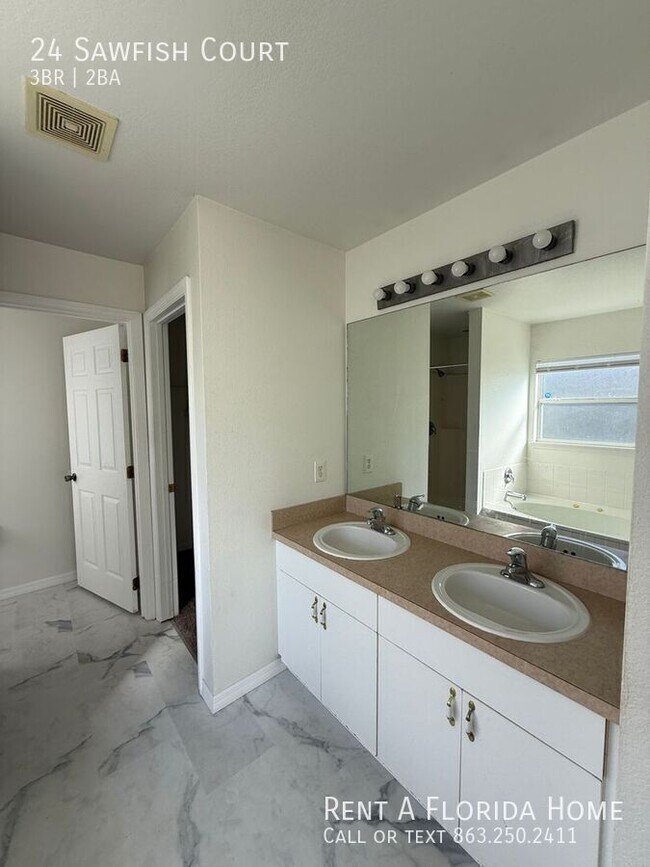 Building Photo - 24 Sawfish Ct