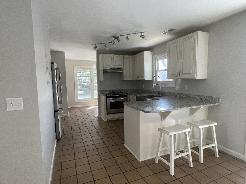 Building Photo - 1513 Privateer Dr