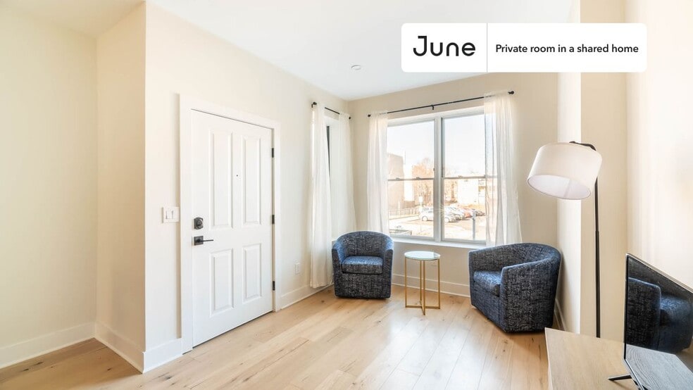 Building Photo - Room in Shared 3 bed/2.5 bath home in Columbia Heights