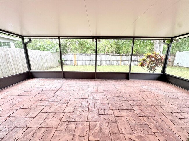 Building Photo - 4722 Roundview Ct