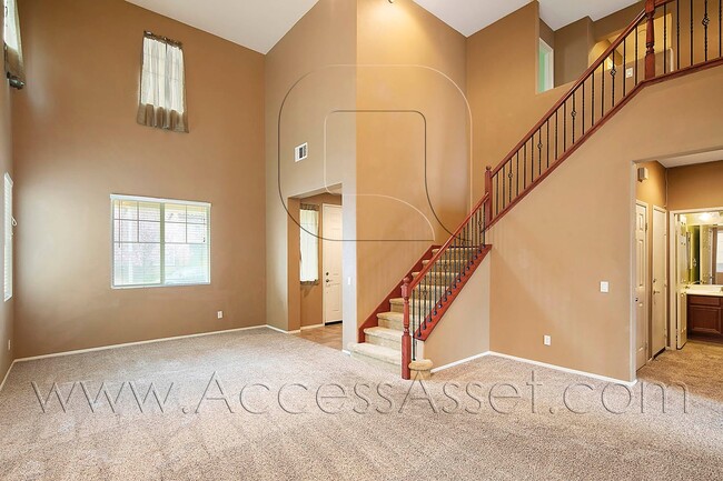 Building Photo - Charming 4 Bedroom, 3 Bathroom Home in Murrieta with Spacious Layout & Bright Interiors