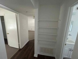 Building Photo - Cedar Trace Apartments