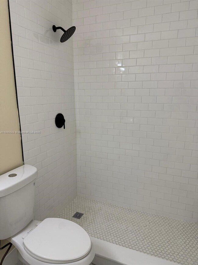 Building Photo - 2377 W 66th Pl