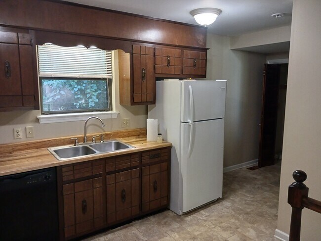 Building Photo - 130 W Midvale Ave