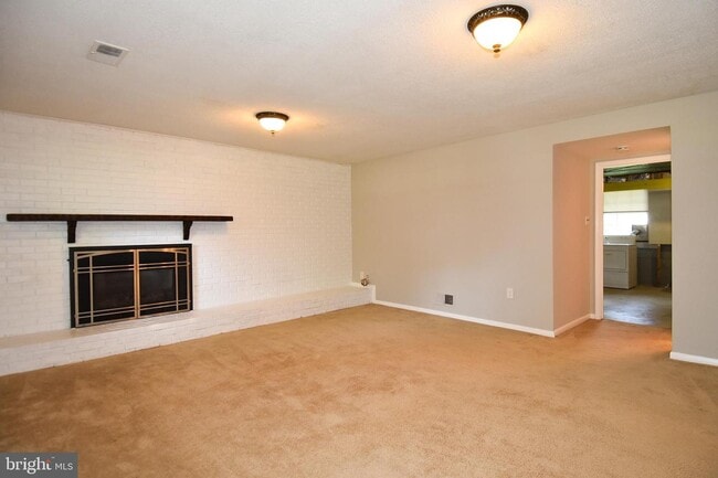 Building Photo - 1716 Burning Tree Dr