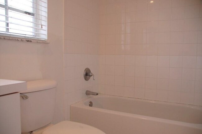 Building Photo - 18713 SW 26th St