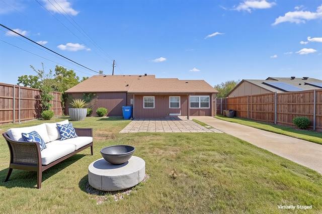 Building Photo - 500 Willow Oak Dr