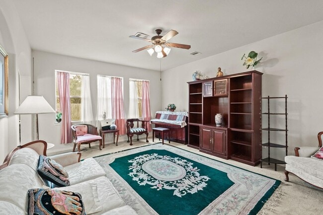 Building Photo - 14744 Branchwest Dr