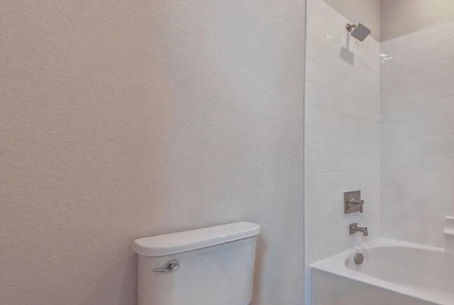 Building Photo - Alder Creek Duplex - 3bd 2.5ba 2,705sq.ft. Built in 2025