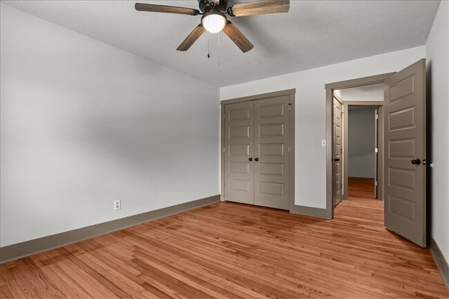 Building Photo - 522 S Duncan Ave