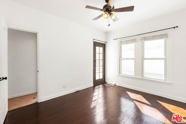 Building Photo - 6620 W 6th St