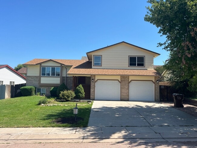 Primary Photo - Coming Soon -Updated 5 Bedroom Home