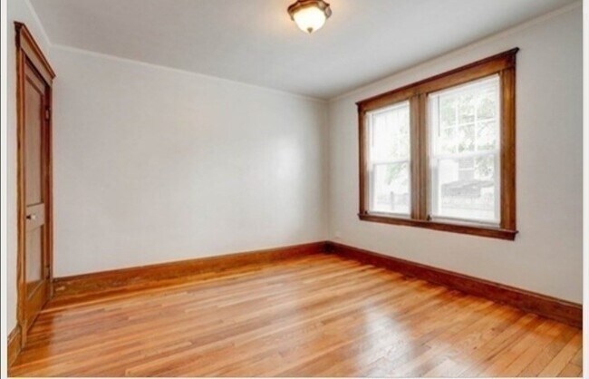 Building Photo - 43 Magdala St
