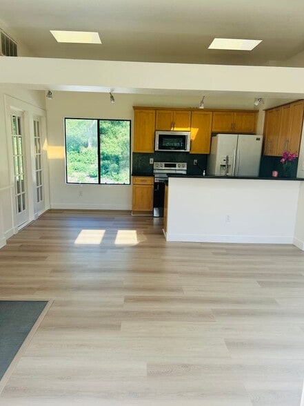 Building Photo - 47 Grenada St