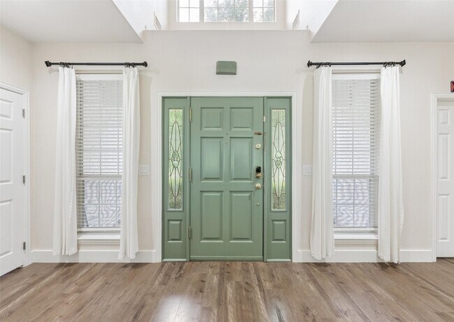 Building Photo - 109 Enchanted Dr