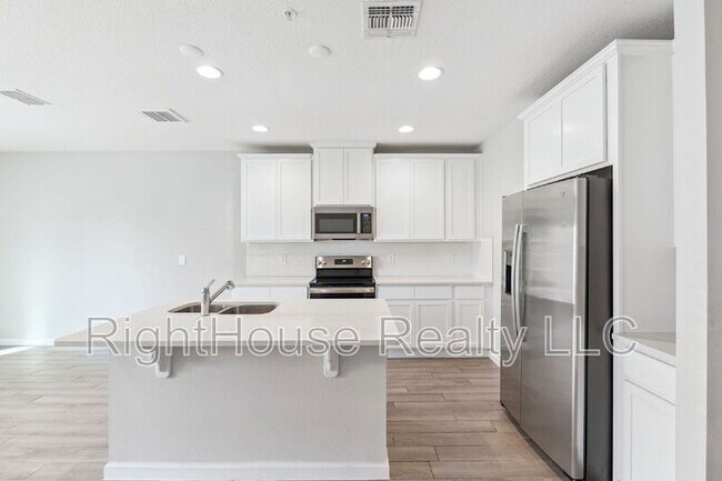 Building Photo - 212 Beautyberry Ln